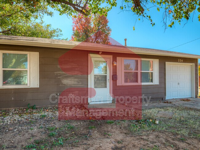 Foto del edificio - 224 W 5th St