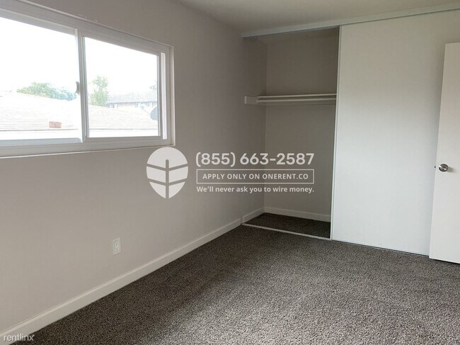 Building Photo - 2637 44th St