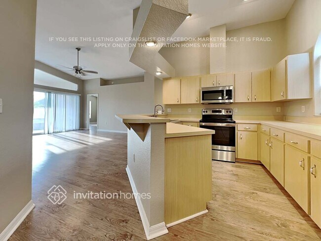 Foto del edificio - 5237 Snowy Heron Dr