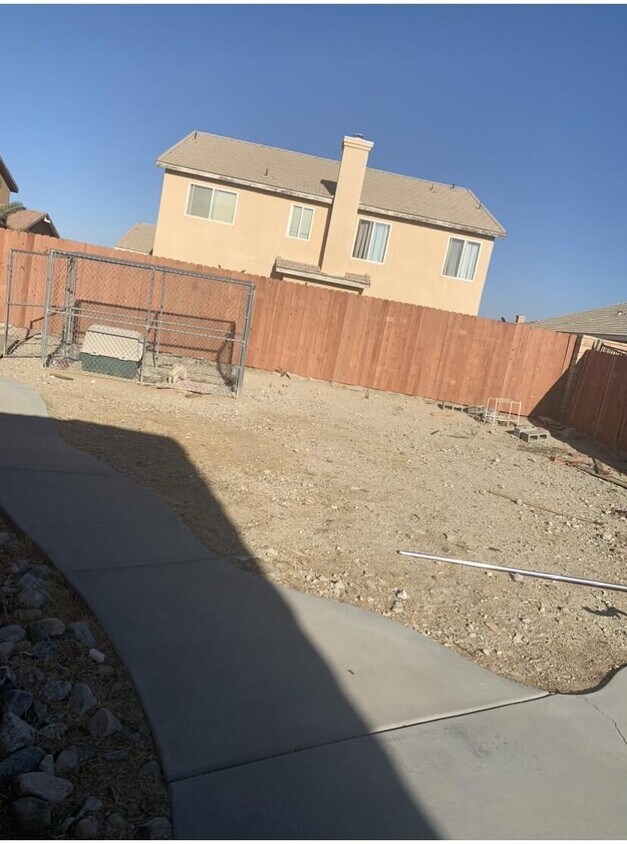 Foto principal - 5629 Churchill Ct
