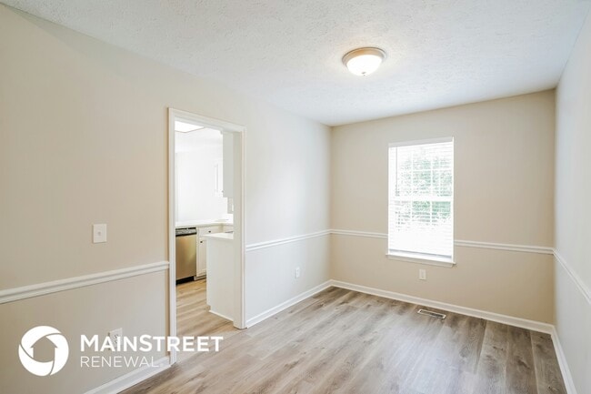 Building Photo - 204 Oxford Pl