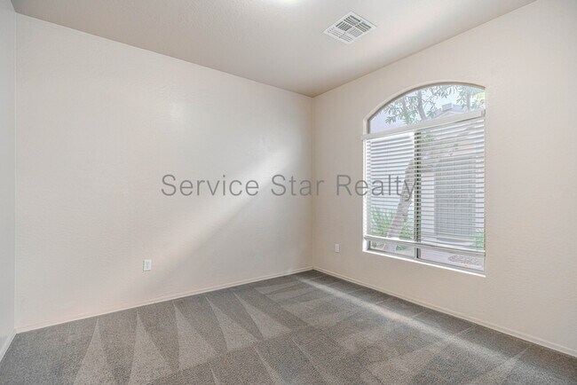 Foto del edificio - 2150 E Bell Rd