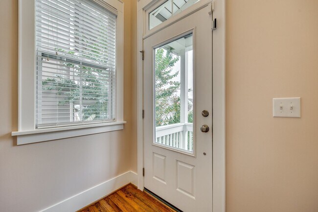 Foto del edificio - Gorgeous 4 bedroom 3.5 bath home in Riverwalk of Rock Hill!