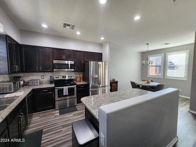 Foto del edificio - 1822 N 77th Glen