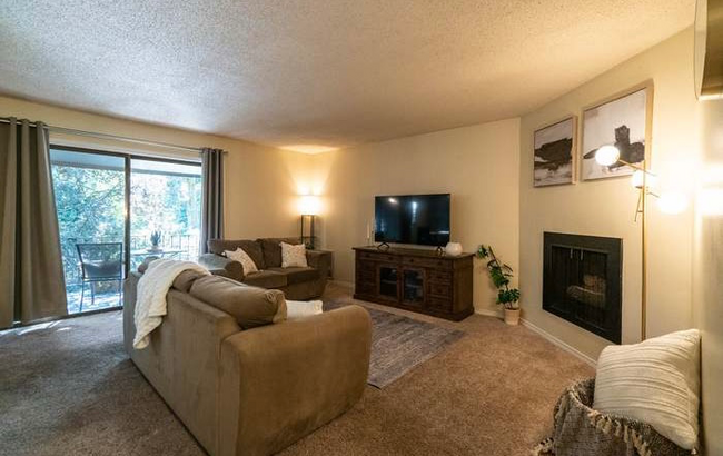 Foto del edificio - 6745 SW Scholls Ferry Rd
