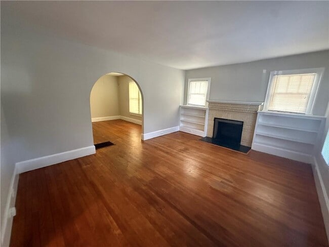 Building Photo - 254 Tuttle Ave