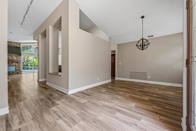 Foto del edificio - 18806 Chemille Dr