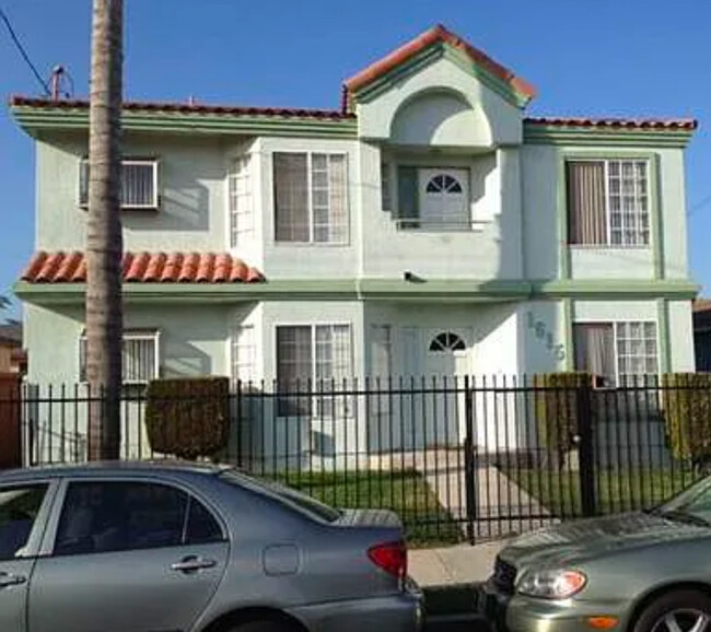Foto del edificio - 1615 W 205th St