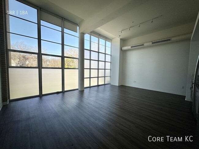 Foto del edificio - Recently Renovated 1 Bedroom in Westside