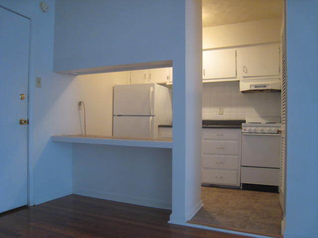 Building Photo - 1356 Royalty Ct