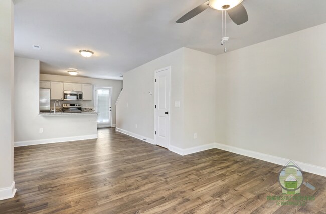 Building Photo - 111 Sitton Dr