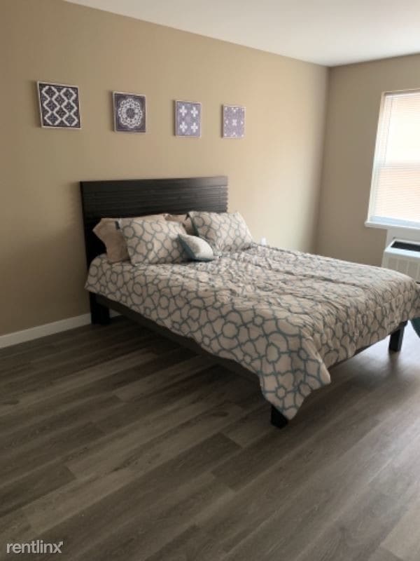 Primary Photo - 1 br, 1 bath Apartment - 169 16th Ave