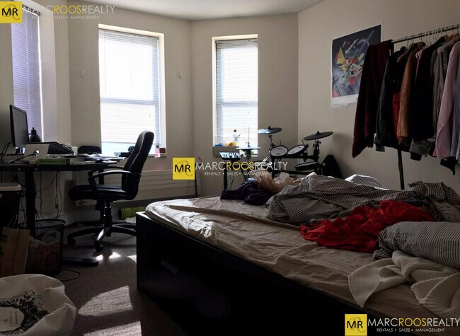 Foto del edificio - 856 Beacon St