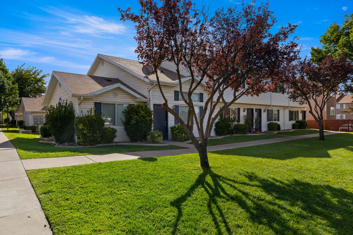 Sunridge Apartments Apartments in Saint UT