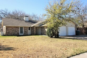 Building Photo - 212 Margarita Dr