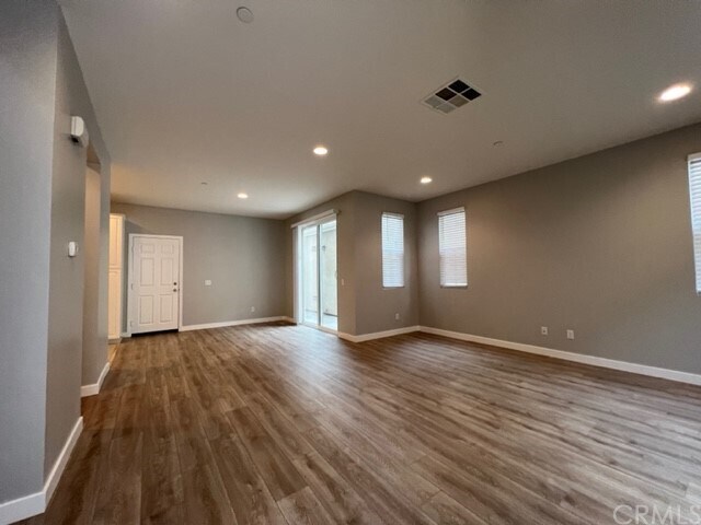 Building Photo - 6120 Snapdragon St