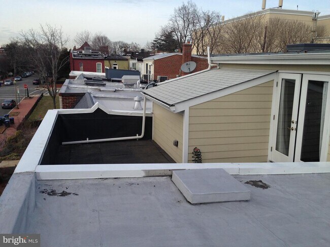 Foto del edificio - 718 5th St SE