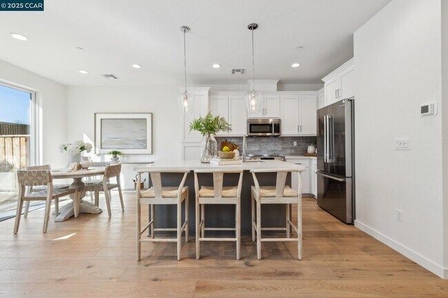 Foto del edificio - 48 Riverbend Ln