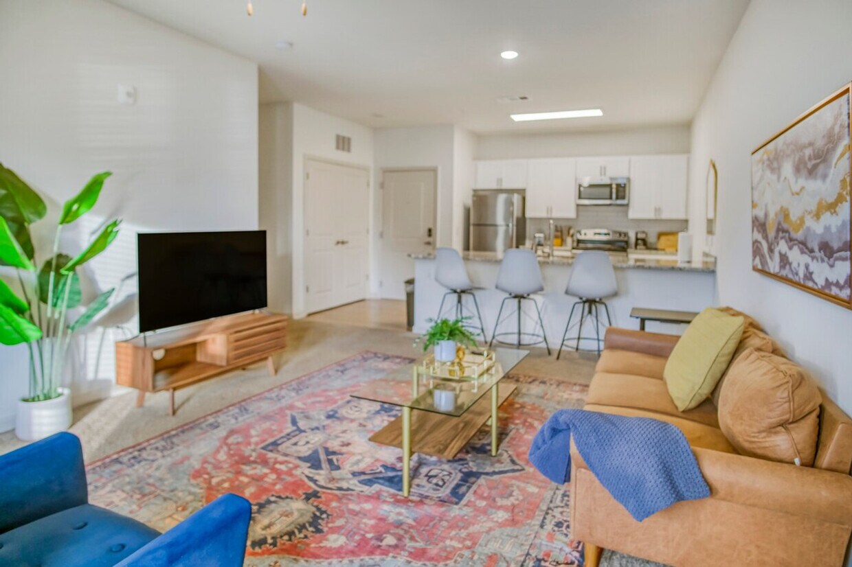 Foto principal - 8251 Windsor Hill Blvd