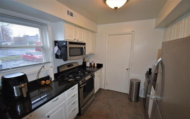 Building Photo - Spacious 2bed 2bath condo in a great location