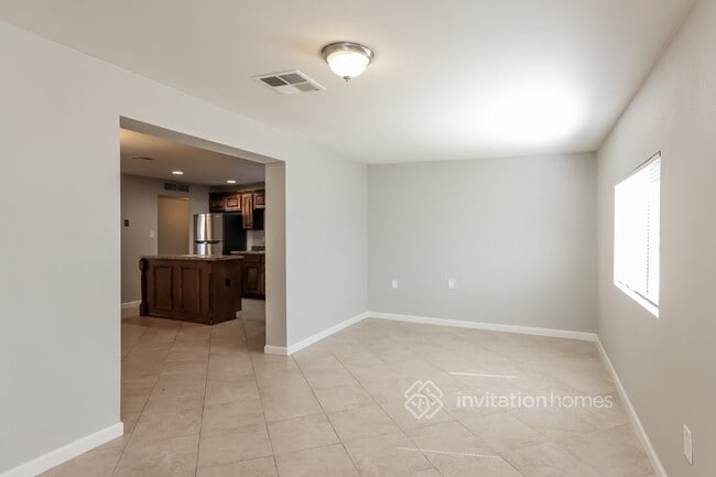 Building Photo - 3515 E Friess Dr