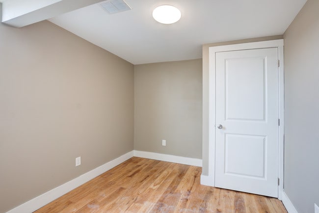 Foto del edificio - 1555 N 4th St