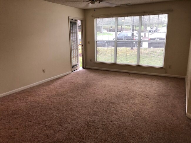 Building Photo - 25 Ashlar Hill Ct