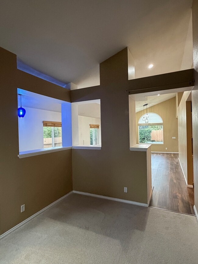 Building Photo - 1845 Blackhawk Ave