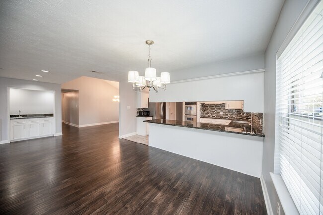 Foto del edificio - 2903 Pepperwood Dr