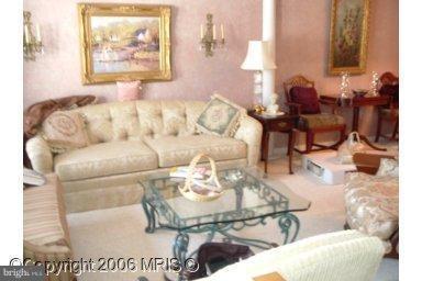 Foto del edificio - 8695 Manahan Dr