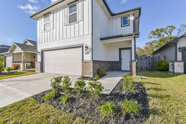 Foto del edificio - 5723 Madden Ln