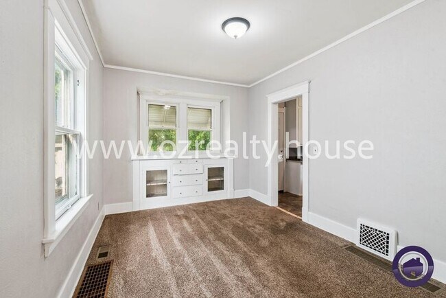 Foto del edificio - 4130 Asbury Dr