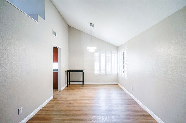 Foto del edificio - 6640 Kern Pl