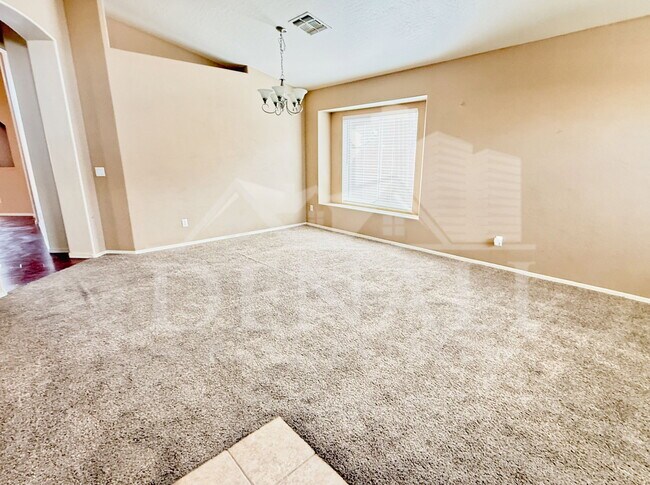 Foto del edificio - 4330 E Cottonwood Ln