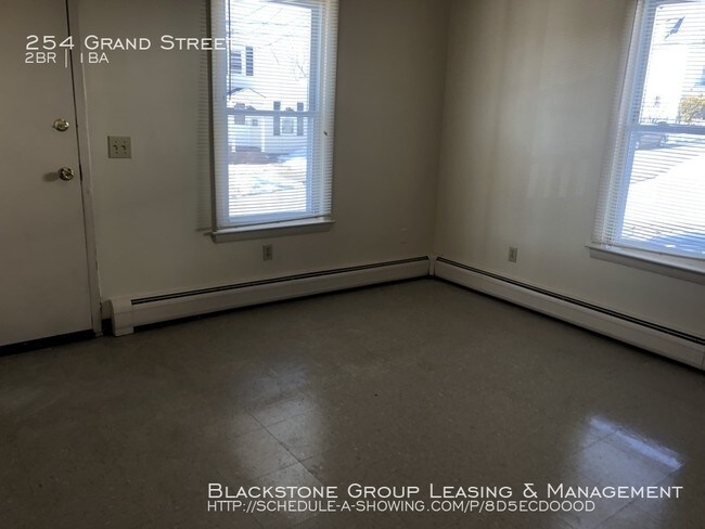 Building Photo - 254 Grand Street