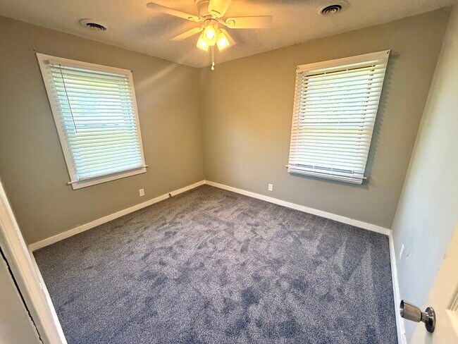 Dormitorio trasero - 101 Hatton St