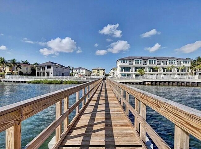 Foto del edificio - 601 Windward Cir N