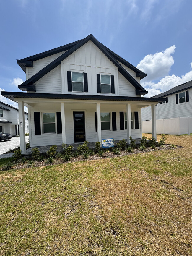 Building Photo - Brand new home