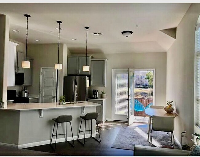 Foto del edificio - 7305 Conway Dr