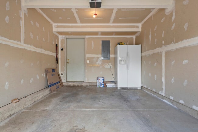 Building Photo - 2805 Packford Ln