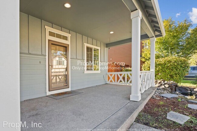 Building Photo - 5 br, 3 bath House - 18851 Chanelle Way