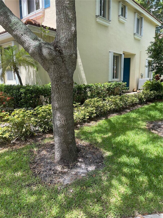 Foto del edificio - 2847 S Evergreen Cir