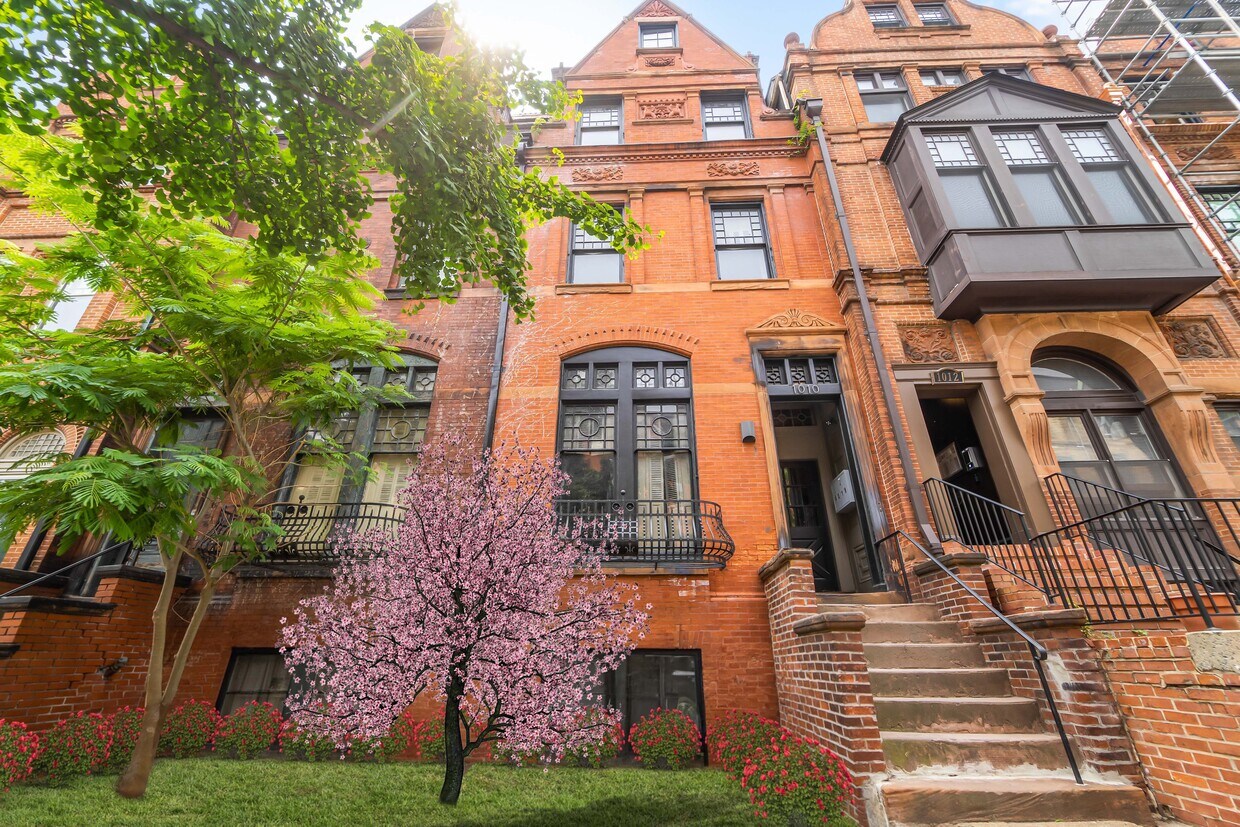 Frente - 1010 N Calvert St