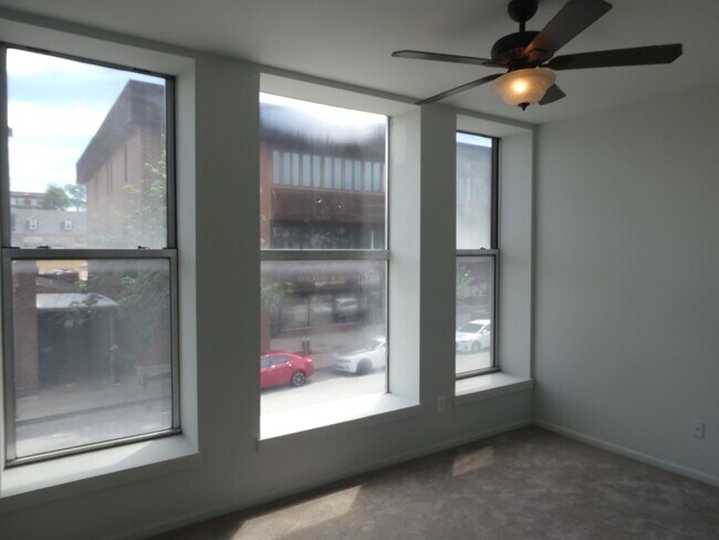 Building Photo - 15 S. Tenth Street