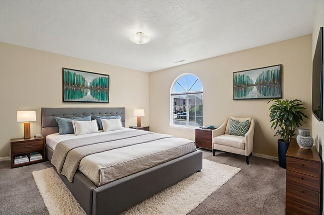Bedroom - Sterling Pointe Apartments