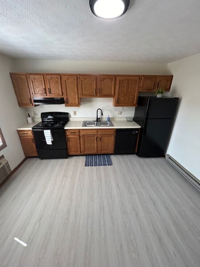Foto del edificio - 2-Bedroom Townhome in Troy, OH - Available Now!