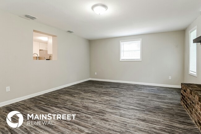 Building Photo - 6928 Sonora Dr N