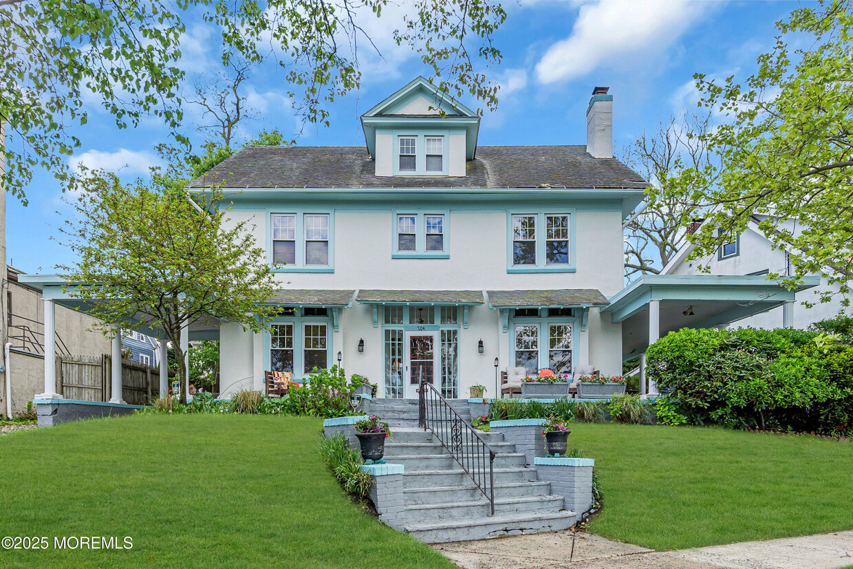 Foto principal - 704 8th Ave