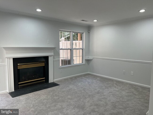 Building Photo - 625 Barton Run Blvd