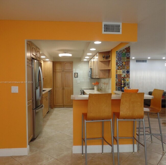 Foto del edificio - 1904 S Ocean Dr